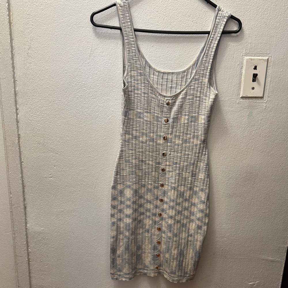 Sleeveless Button-Down Dress - Cream and Gray